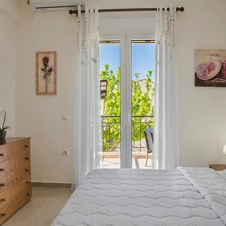 Evita Villa Ratzaklion